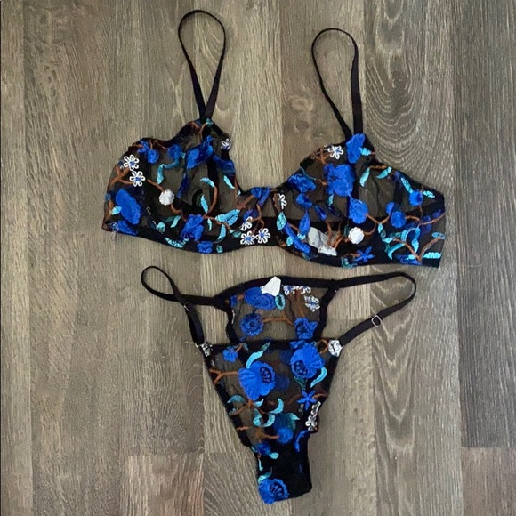 SHEIN Embroidered Underwear Set BNWOT size XL - Picture 1 of 4